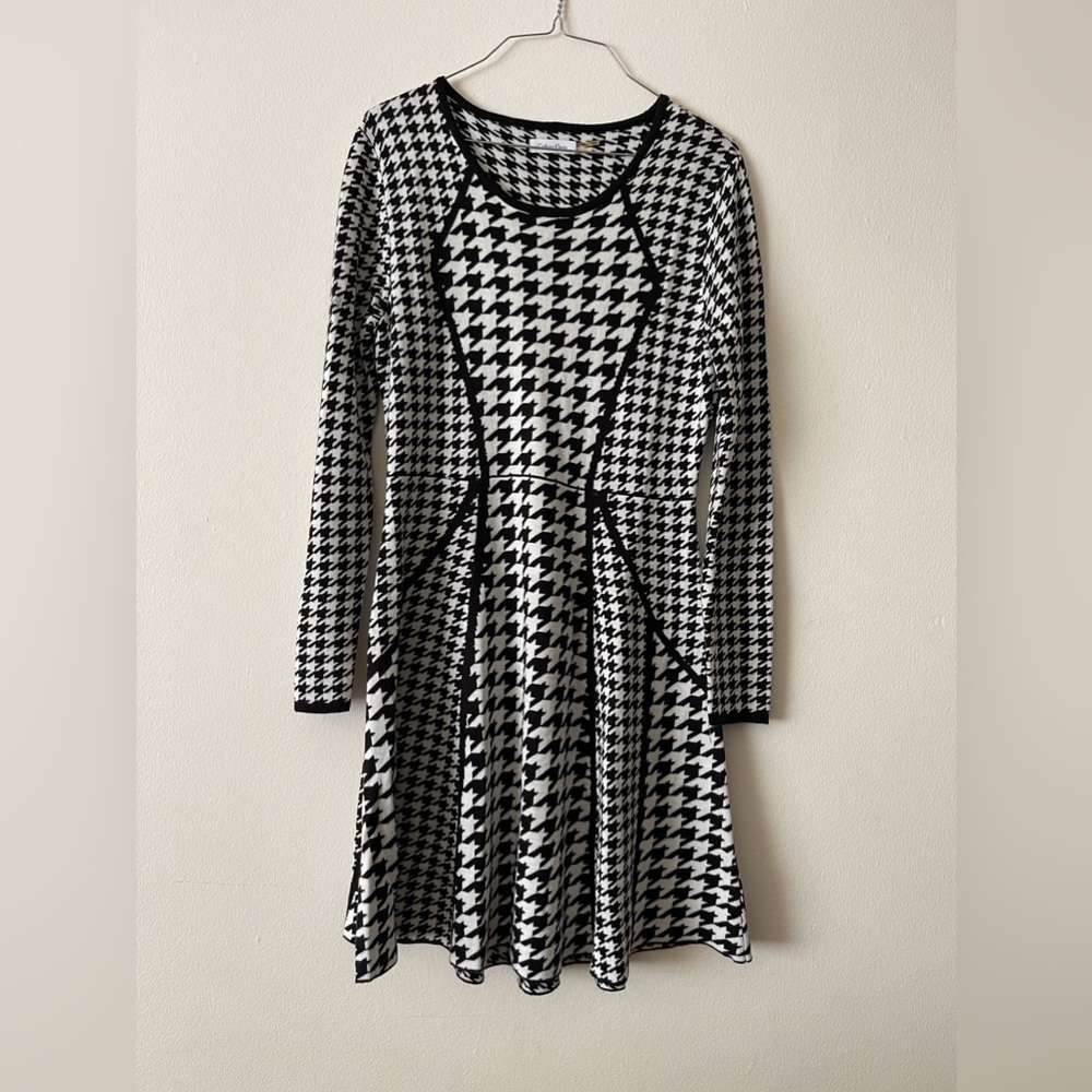 Winter Dress Calvin Klein - Picture 3 of 4